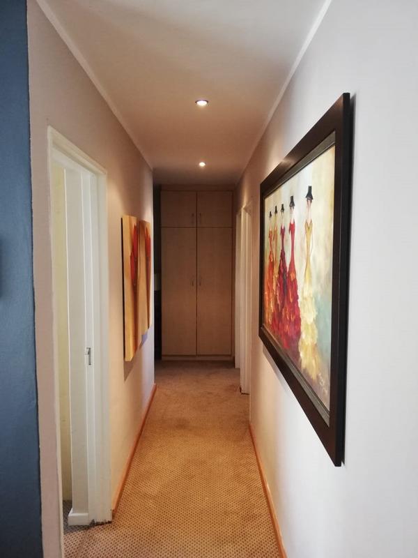 3 Bedroom Property for Sale in Vredekloof Heights Western Cape